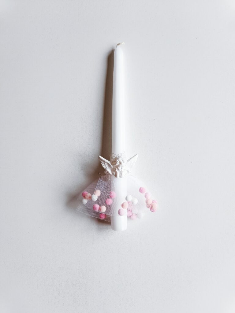 Šis paveikslėlis neturi alt atributo; jo failo pavadinimas yra Krikstynu_komunijos_zvake_roziniai_burbuliukai-768x1024.jpg